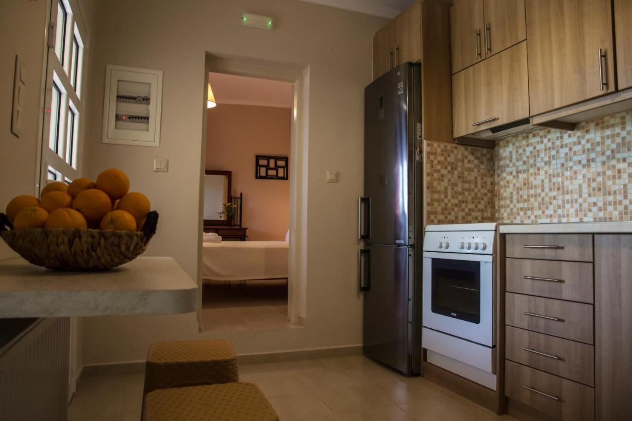 Lydia'S Apartment Stilos ภายนอก รูปภาพ